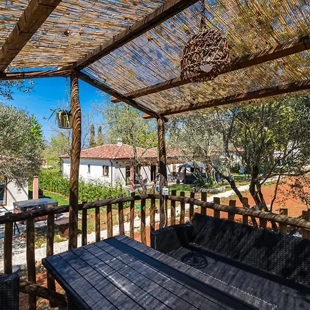 Apartment Noa I Natali Kaldanija