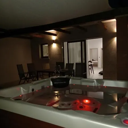 Apartment Noa I Natali Kaldanija